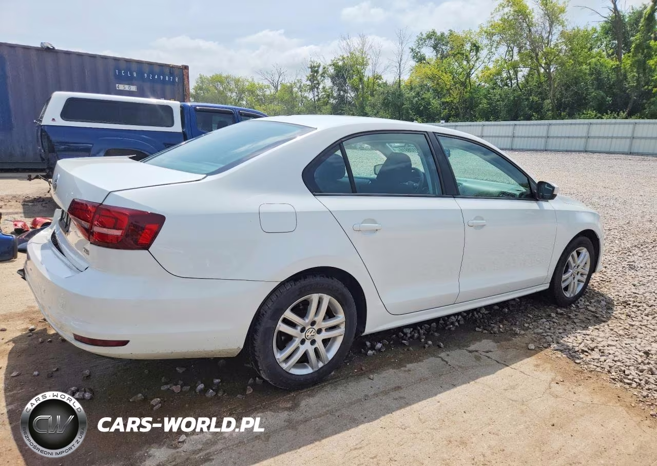 2018 Volkswagen Jetta S VIN:3VW2B7AJ3JM227651 - 3