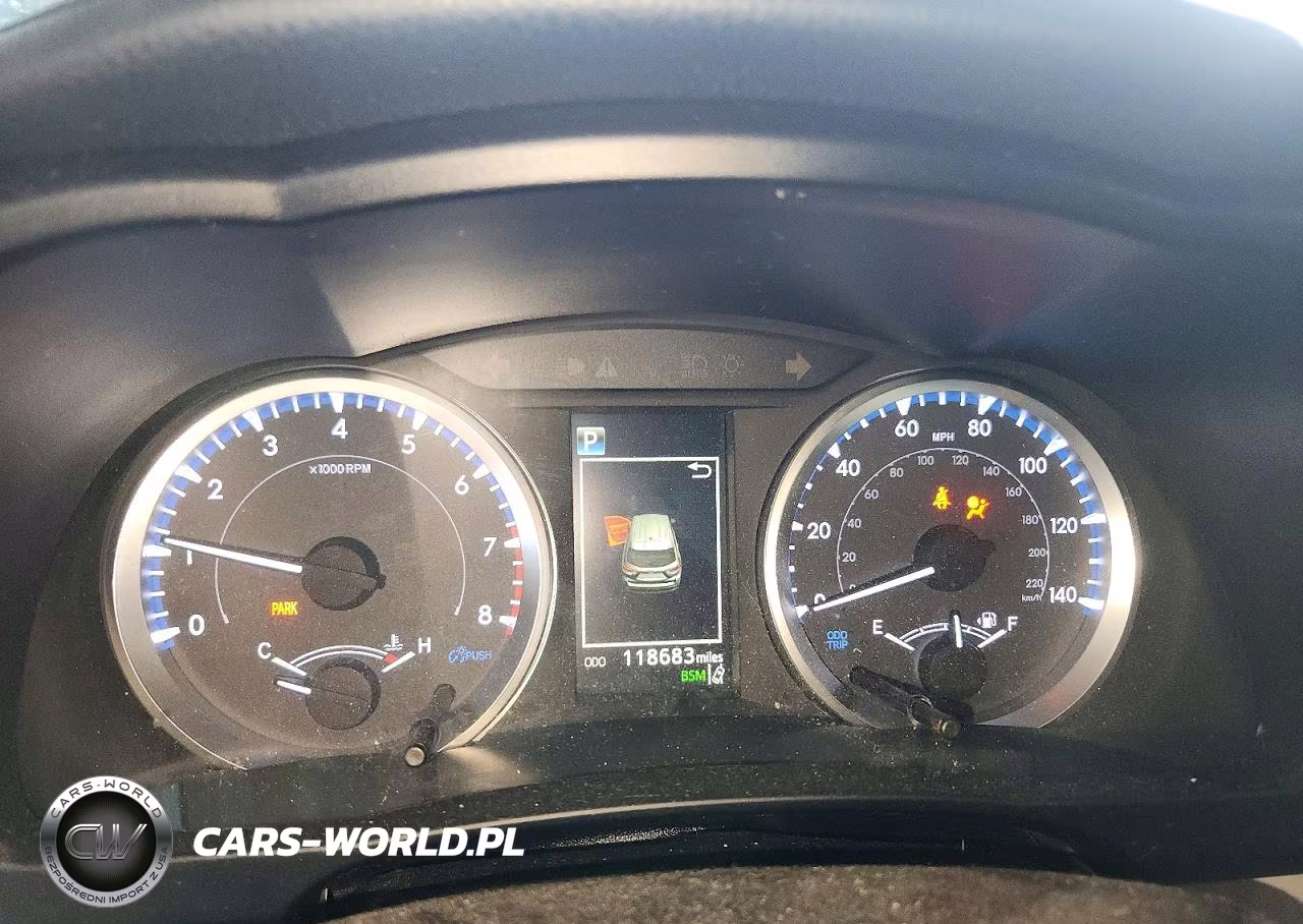 2019 Toyota Highlander Le Plus VIN:5TDZZRFH4KS370172 - 9