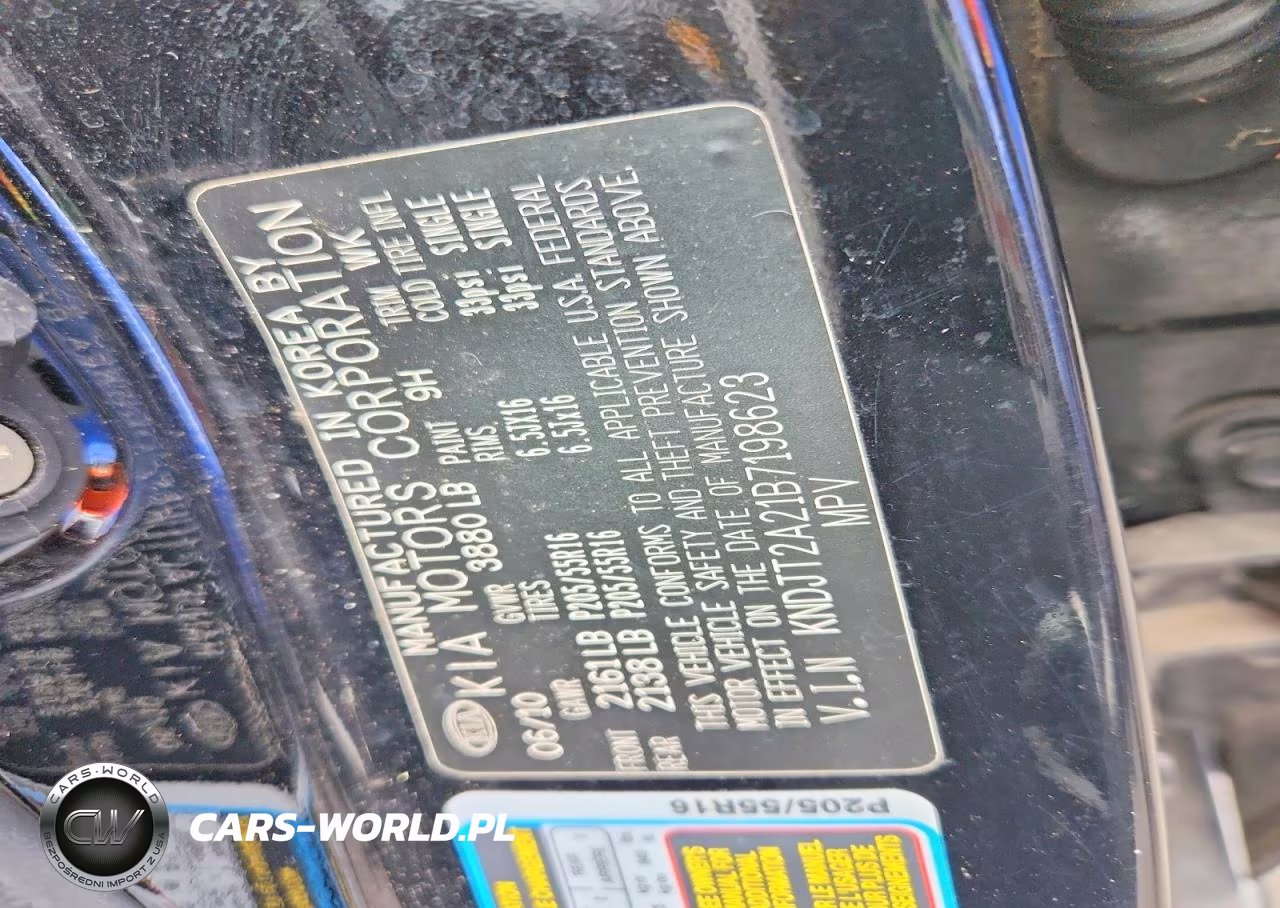 2011 Kia Soul + VIN:KNDJT2A21B7198623 - 12