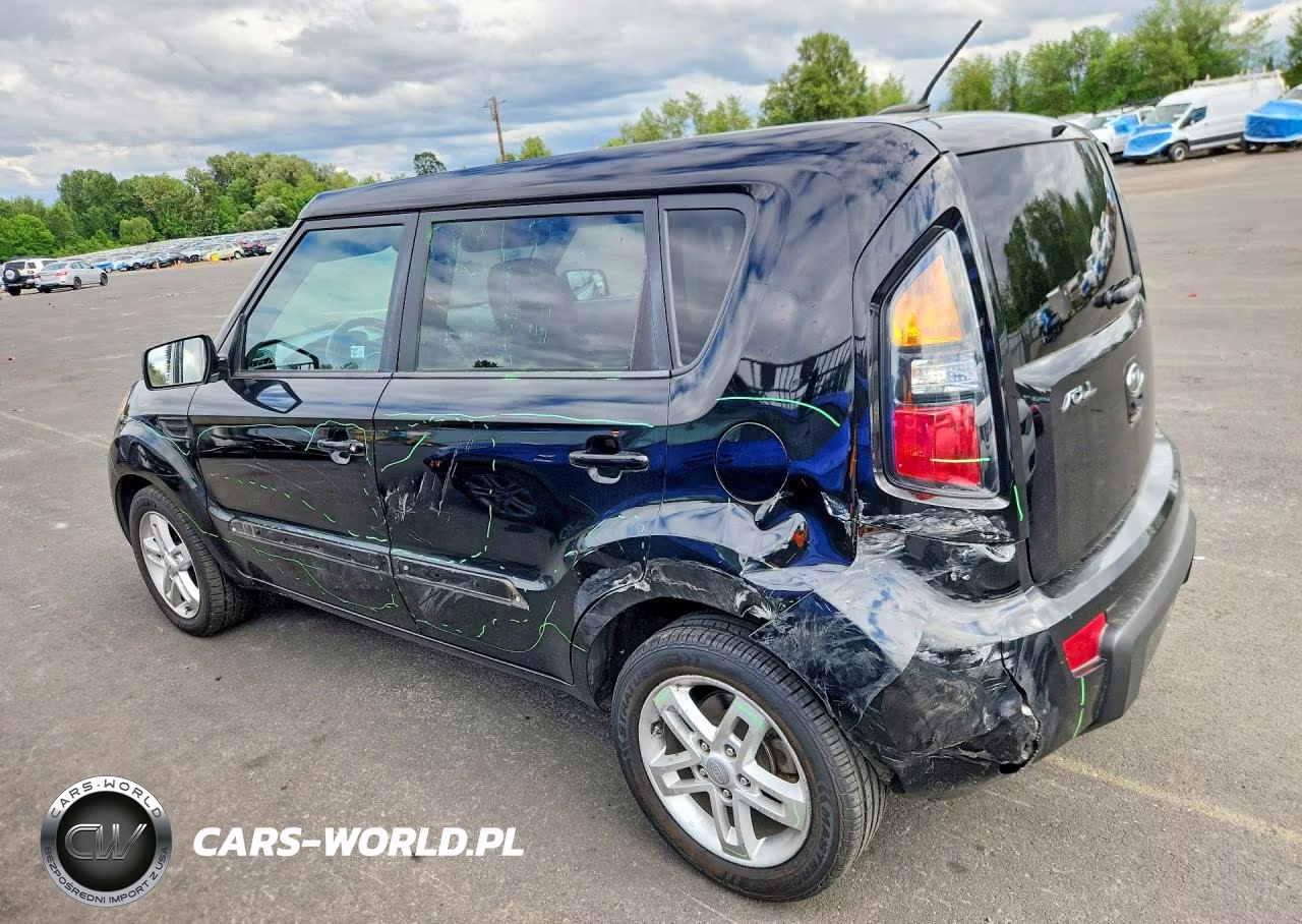 2011 Kia Soul + VIN:KNDJT2A21B7198623 - 2