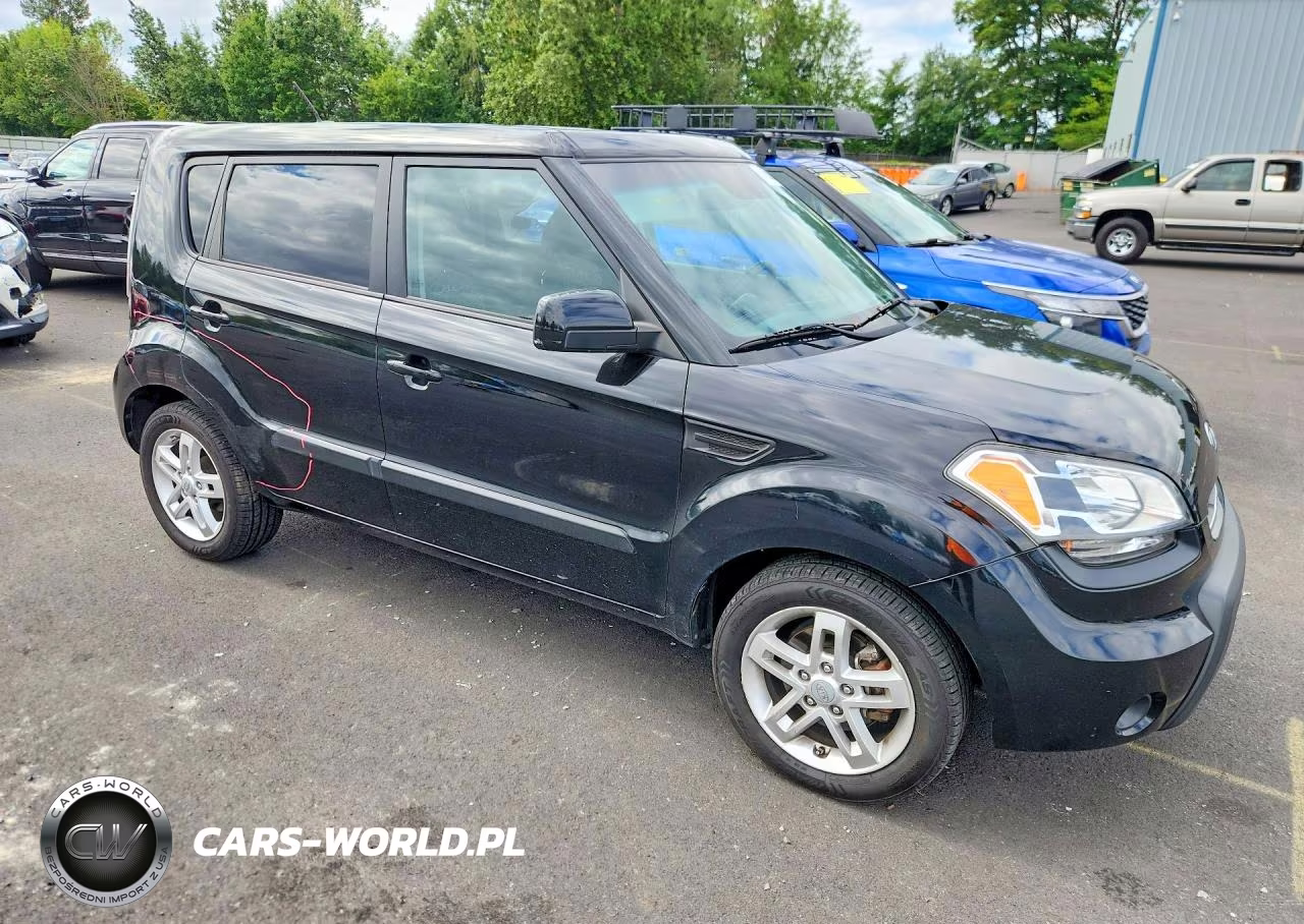 2011 Kia Soul + VIN:KNDJT2A21B7198623 - 4