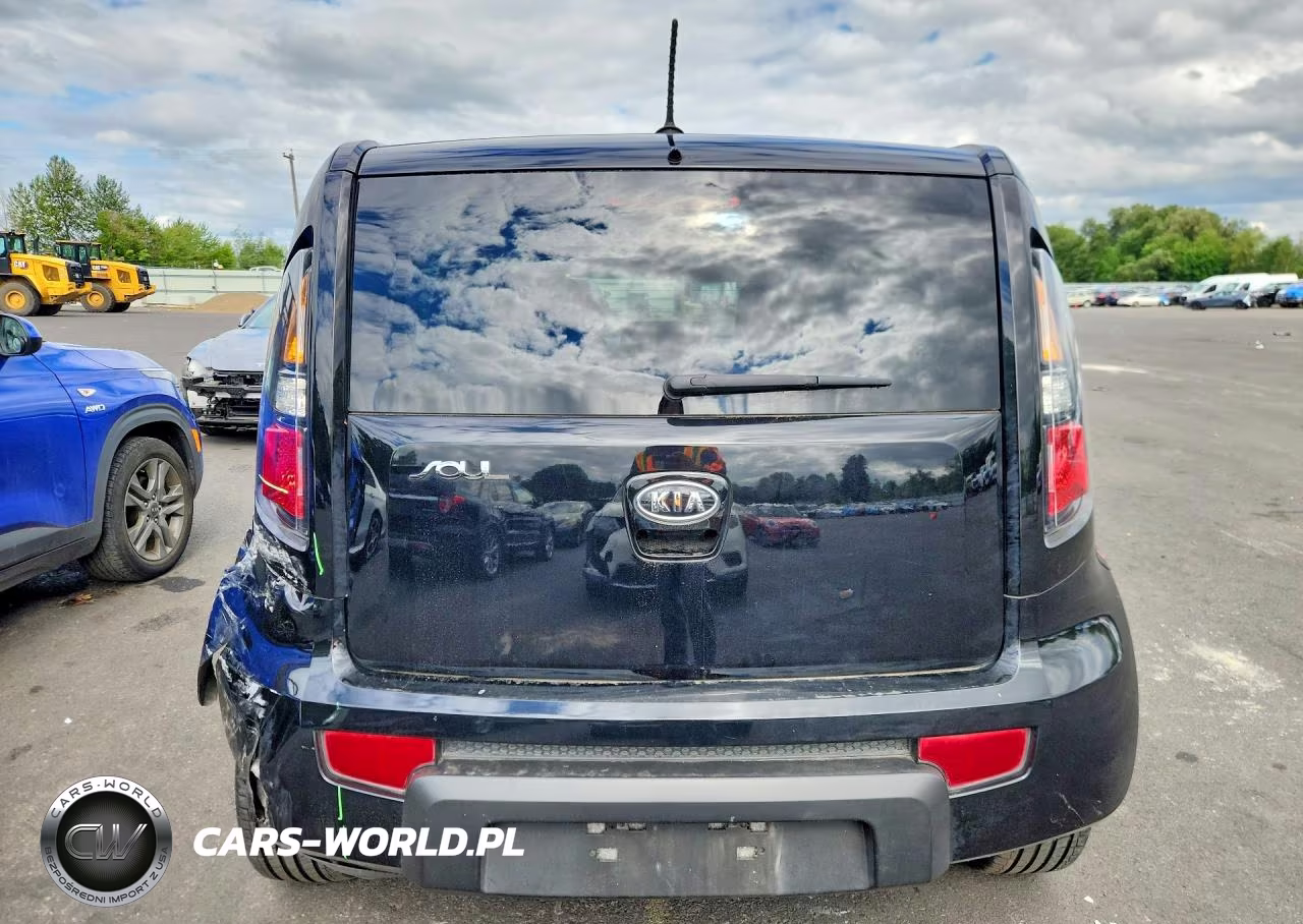 2011 Kia Soul + VIN:KNDJT2A21B7198623 - 6