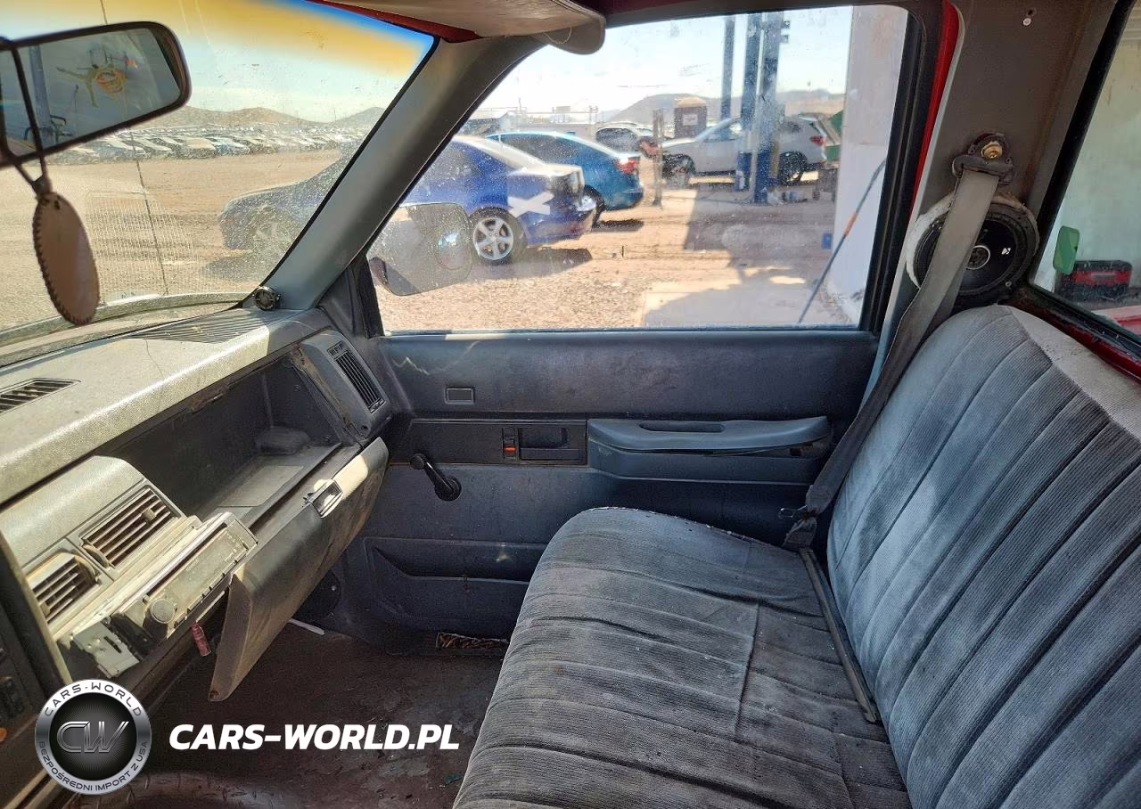 1989 Chevrolet Gmt-400 C1500 VIN:1GCDC14K6KE255204 - 10