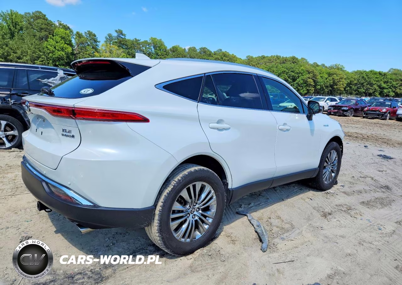 2021 Toyota Venza Xle VIN:JTEAAAAH1MJ073286 - 3