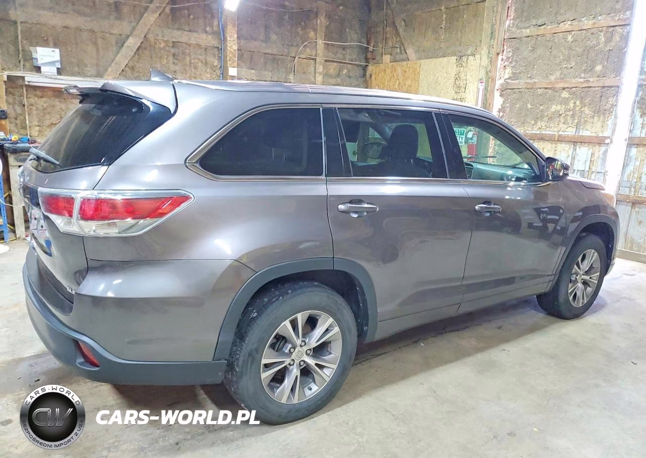 2015 Toyota Highlander Xle VIN:5TDKKRFHXFS112895 - 3