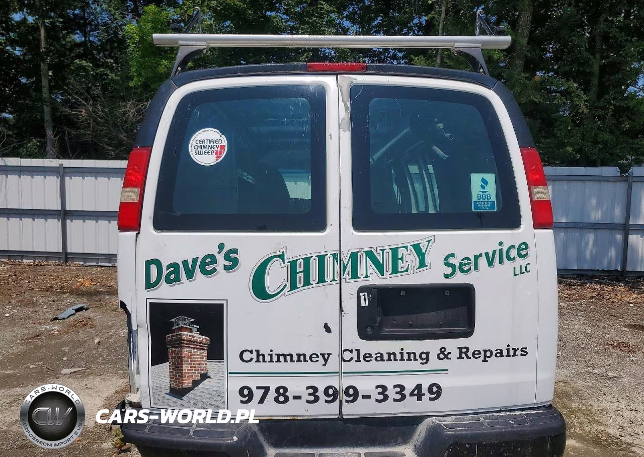 2010 Chevrolet Express G2500 VIN:1GCZGFAA3A1165730 - 10