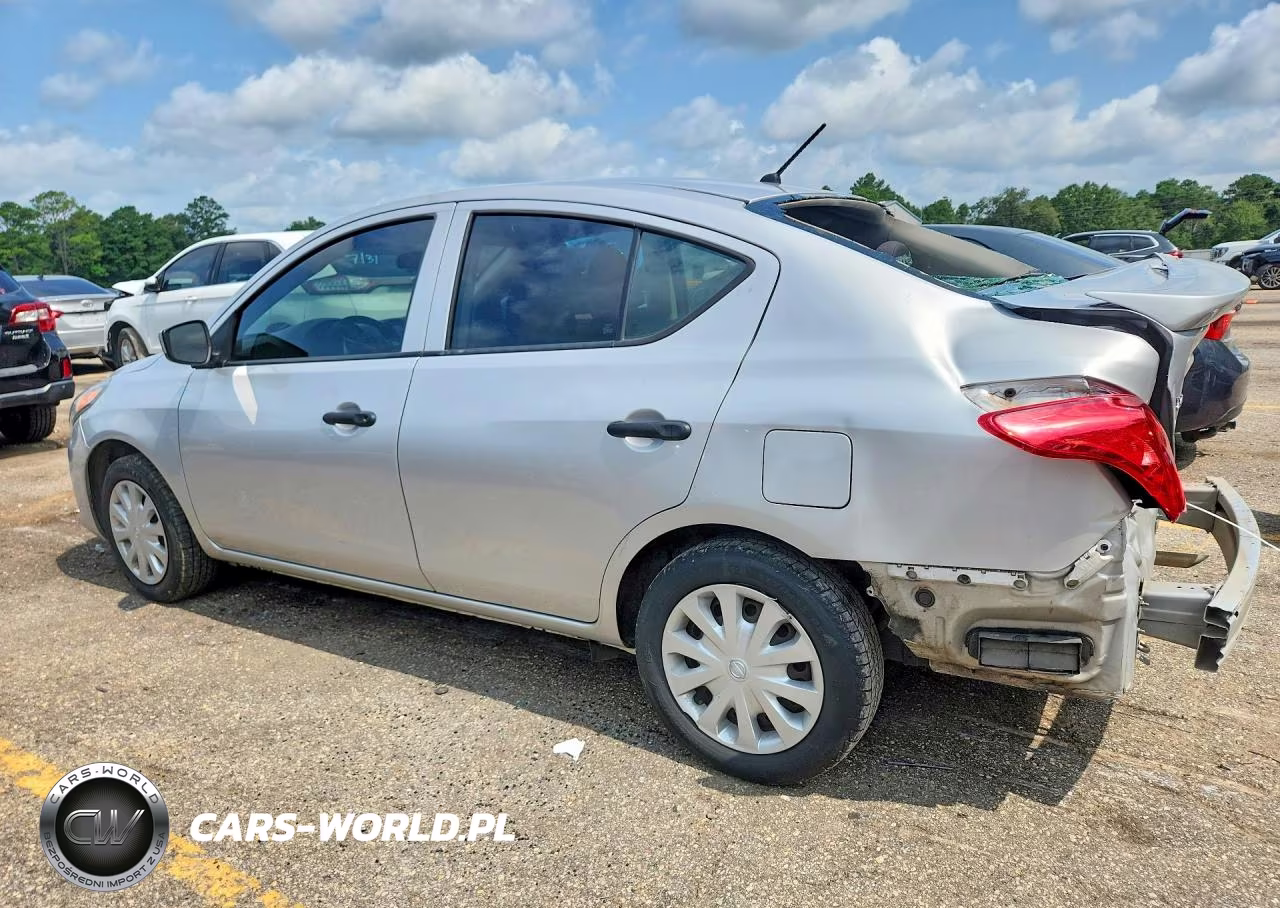 2018 Nissan Versa S Plus VIN:3N1CN7AP8JL823799 - 2
