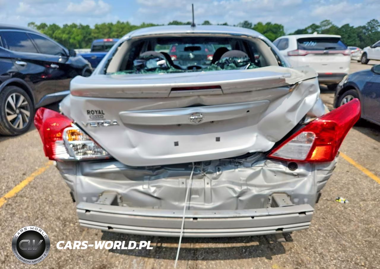 2018 Nissan Versa S Plus VIN:3N1CN7AP8JL823799 - 6
