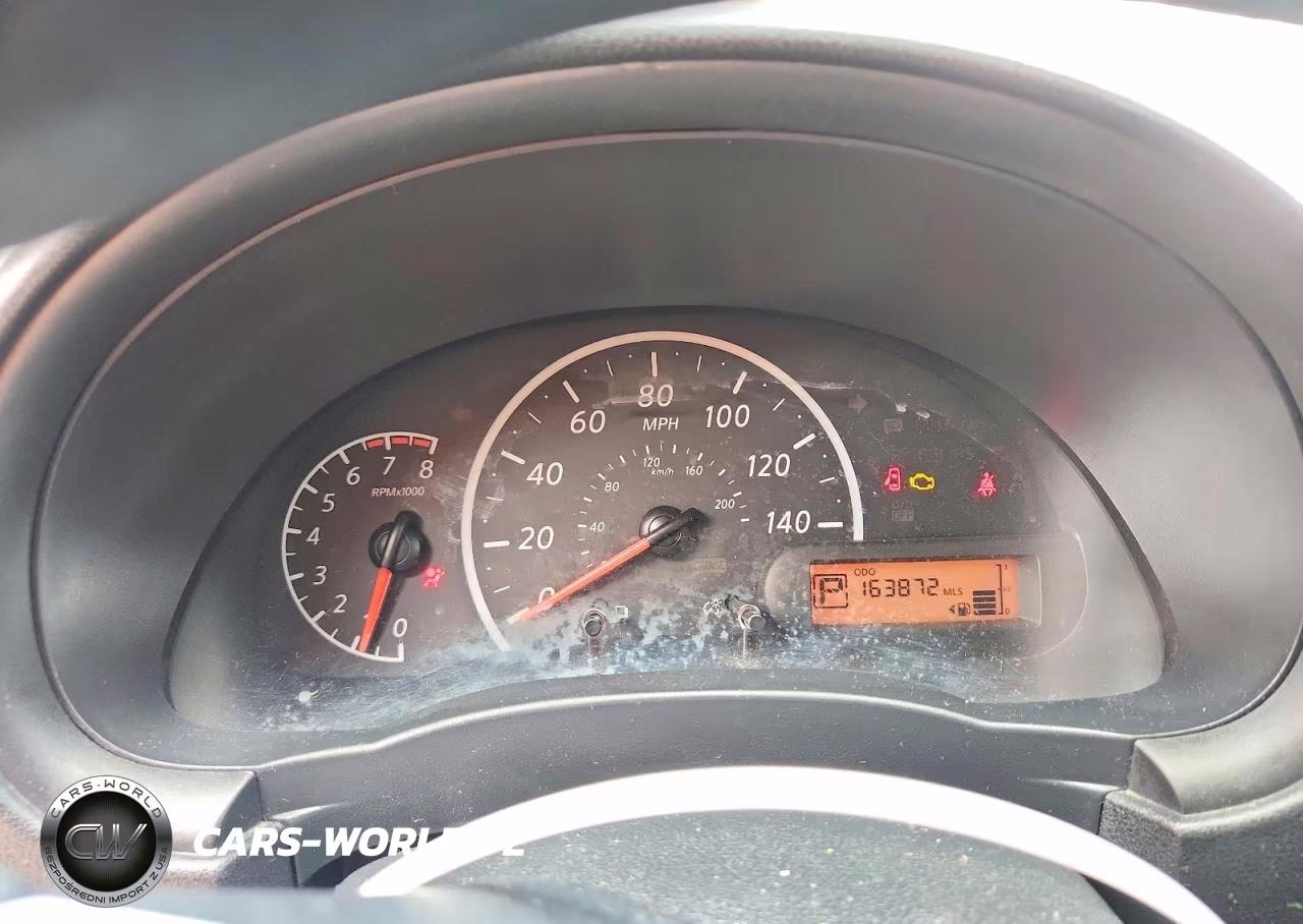 2018 Nissan Versa S Plus VIN:3N1CN7AP8JL823799 - 9