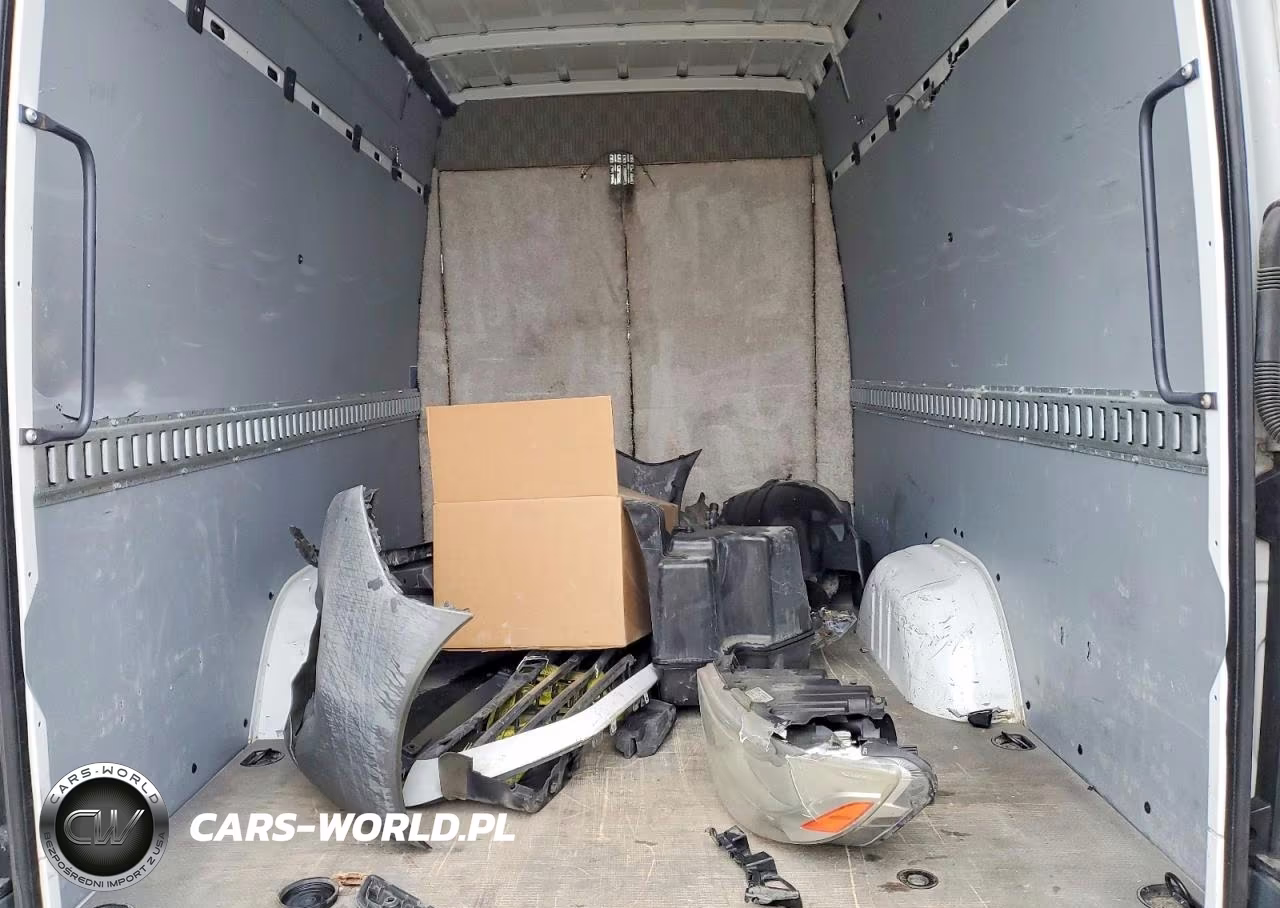 2019 Freightliner Sprinter 2500-3500 Delivery Van VIN:WDRPF1CD6KT007084 - 10