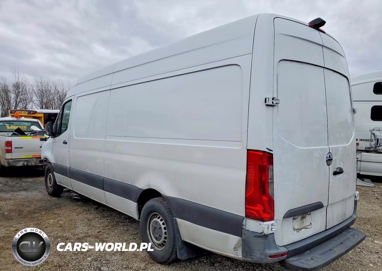 2019 Freightliner Sprinter 2500-3500 Delivery Van VIN:WDRPF1CD6KT007084 - 2