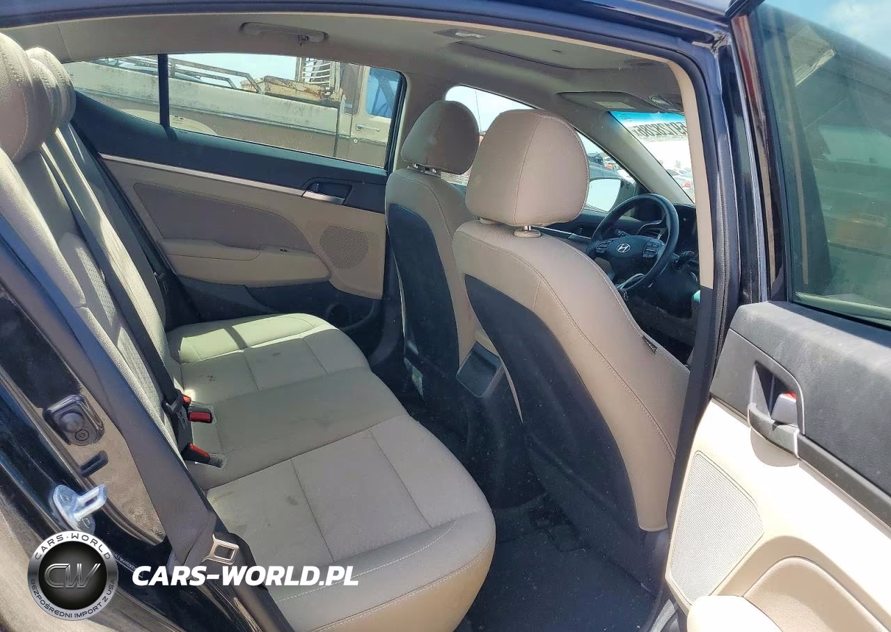 2019 Hyundai Elantra Value Edition VIN:5NPD84LF9KH469904 - 10