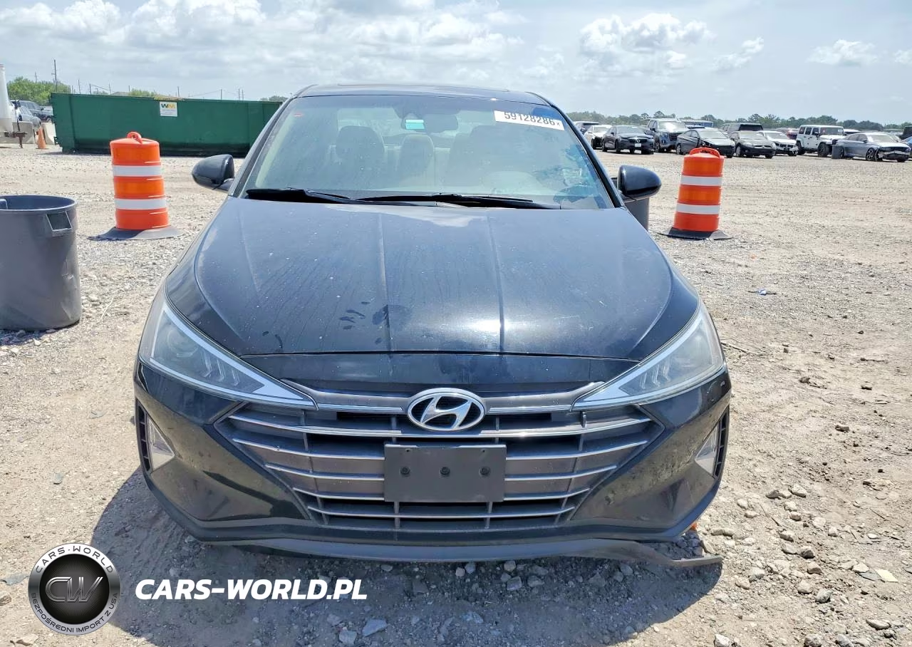 2019 Hyundai Elantra Value Edition VIN:5NPD84LF9KH469904 - 5