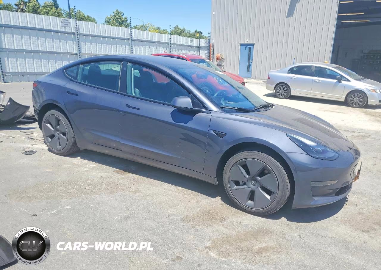 2023 Tesla Model 3 VIN:5YJ3E1EA5PF674663 - 4