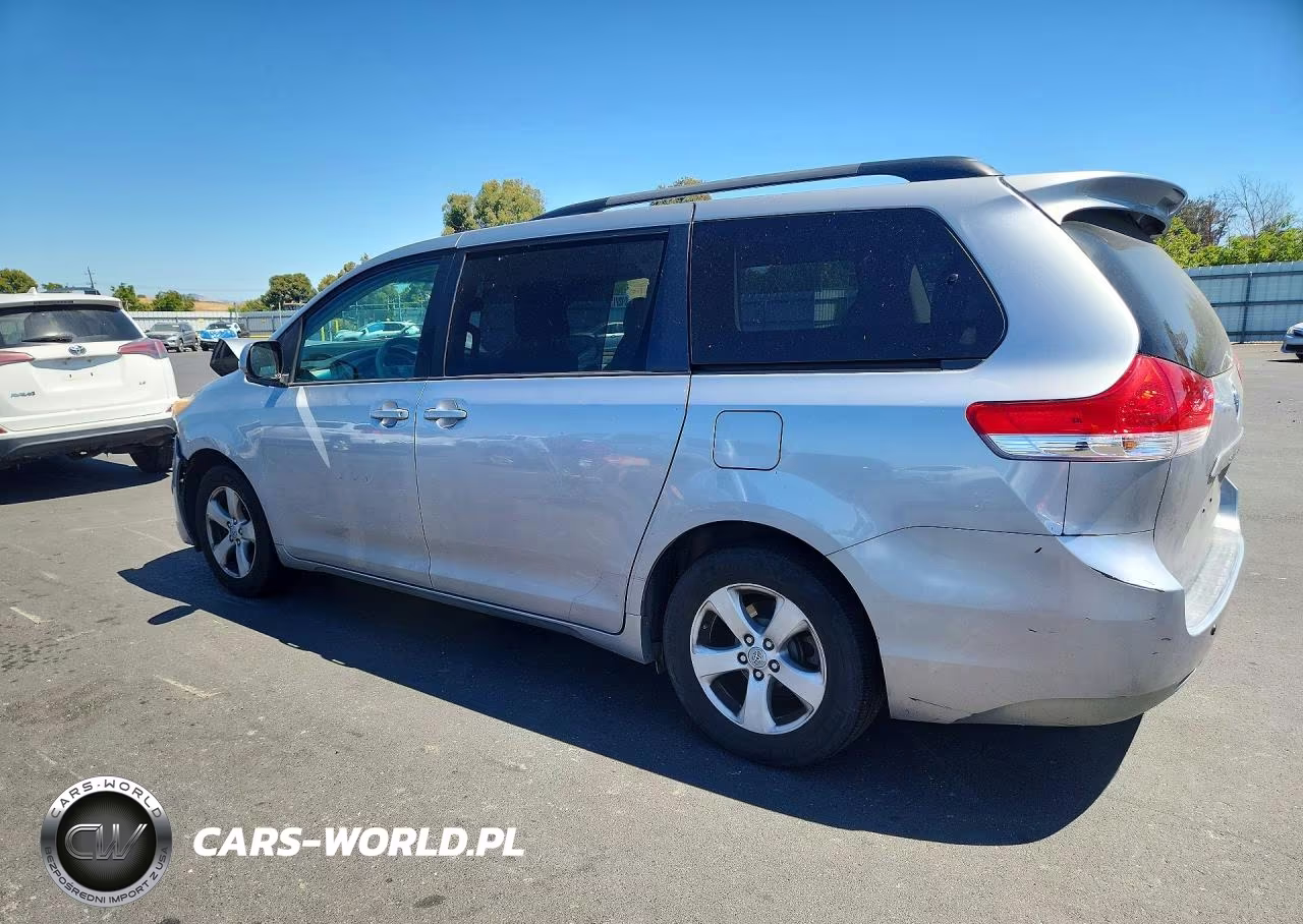 2012 Toyota Sienna Le V6 8 Passenger VIN:5TDKK3DC0CS188576 - 2