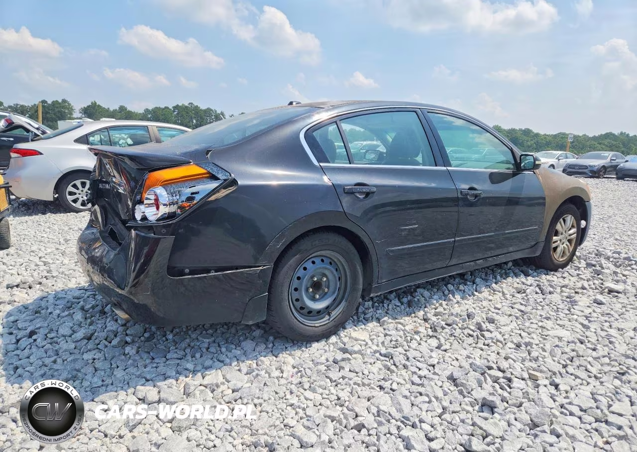 2010 Nissan Altima Base-S VIN:1N4AL2AP0AN437803 - 3