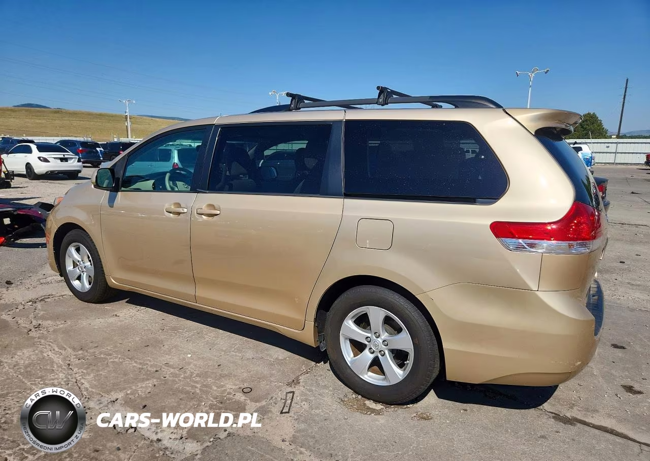 2013 Toyota Sienna Le VIN:5TDKK3DC9DS345281 - 2
