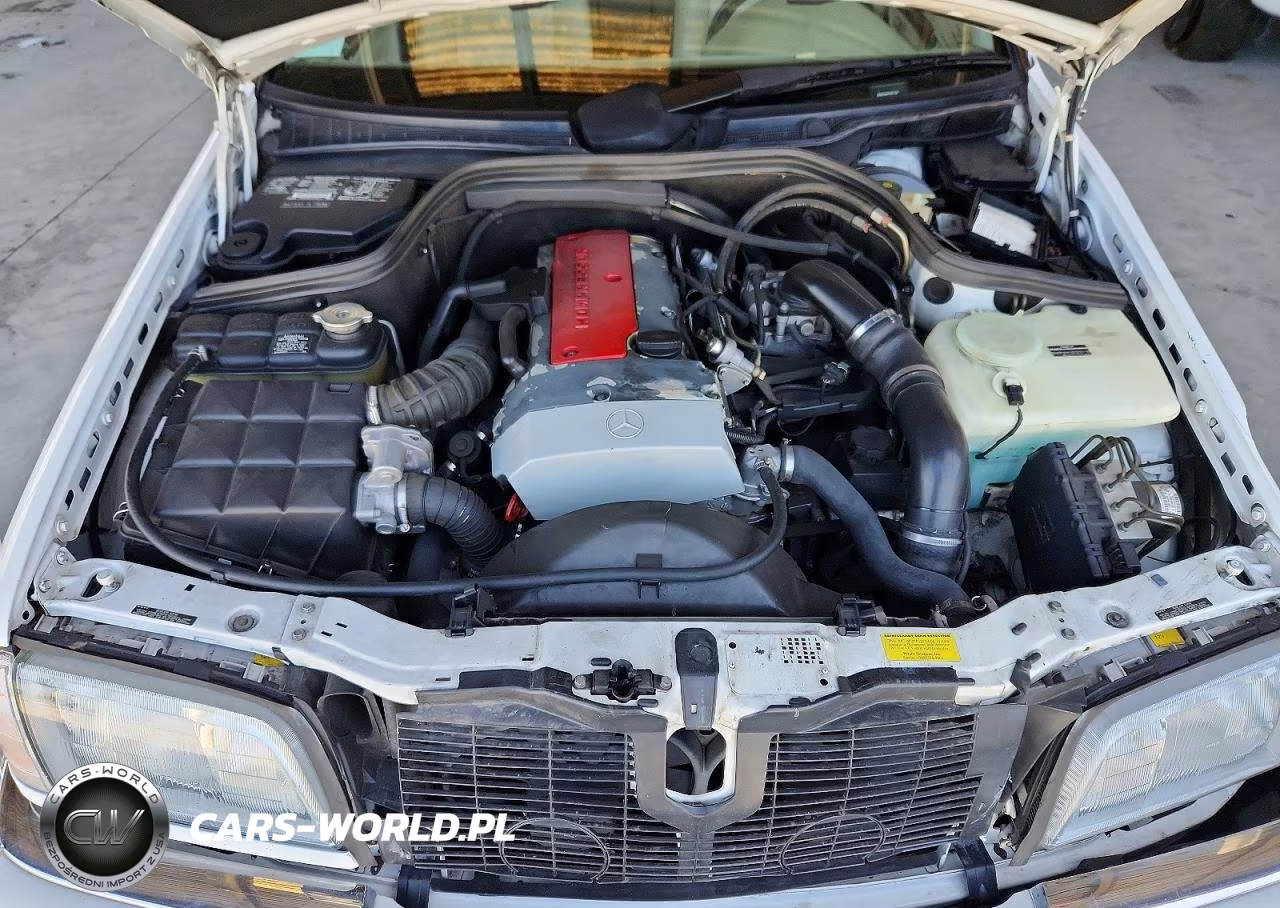 2000 Mercedes-Benz C 230 VIN:WDBHA24G4YA821335 - 11