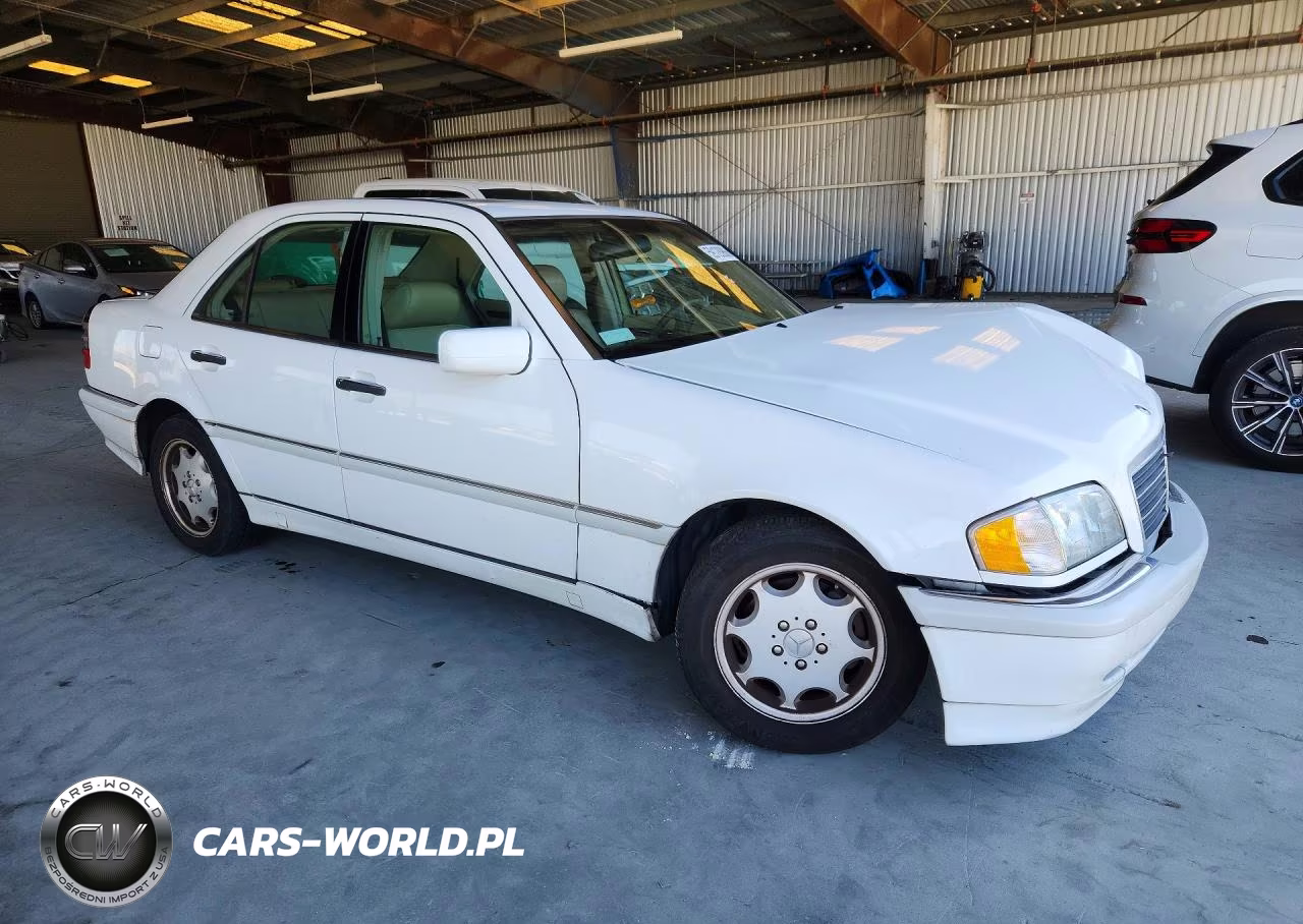 2000 Mercedes-Benz C 230 VIN:WDBHA24G4YA821335 - 4