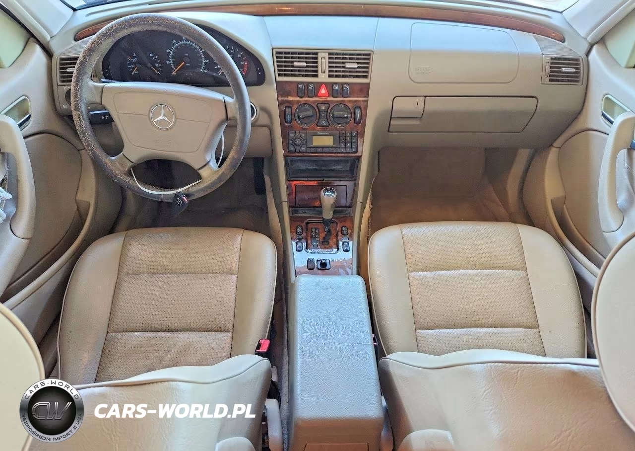 2000 Mercedes-Benz C 230 VIN:WDBHA24G4YA821335 - 8