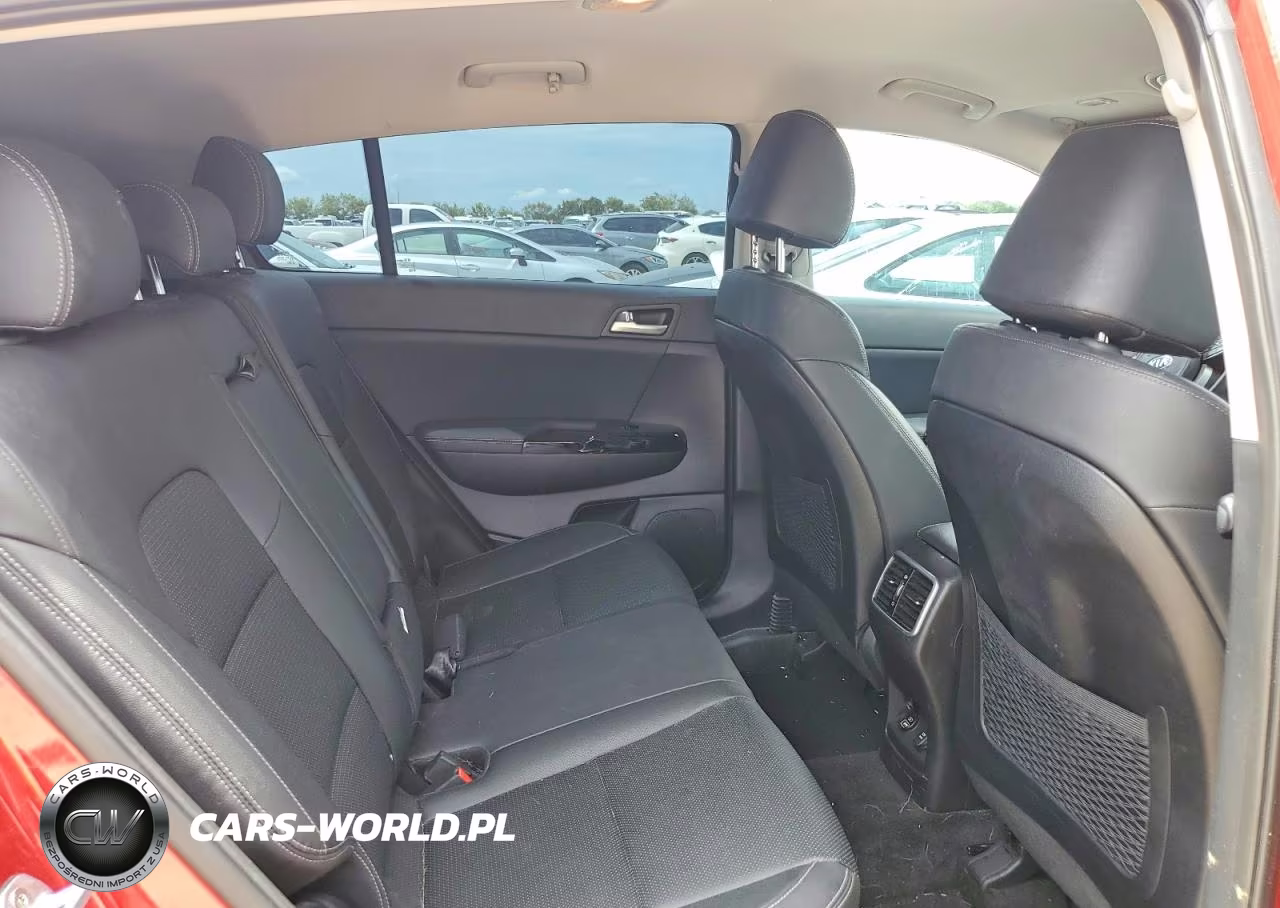 2020 Kia Sportage Ex VIN:KNDPN3AC2L7828153 - 10