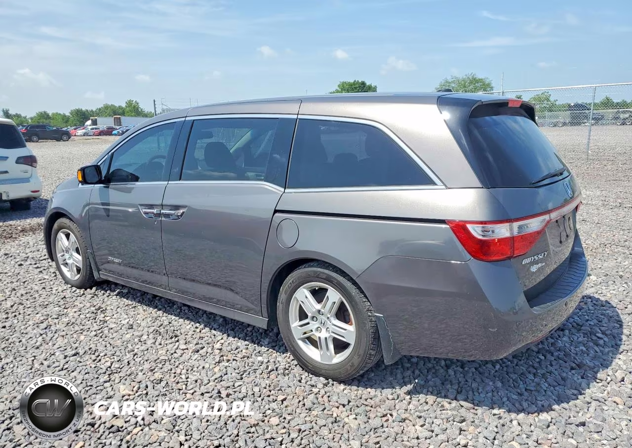 2012 Honda Odyssey Touring VIN:5FNRL5H9XCB133241 - 2