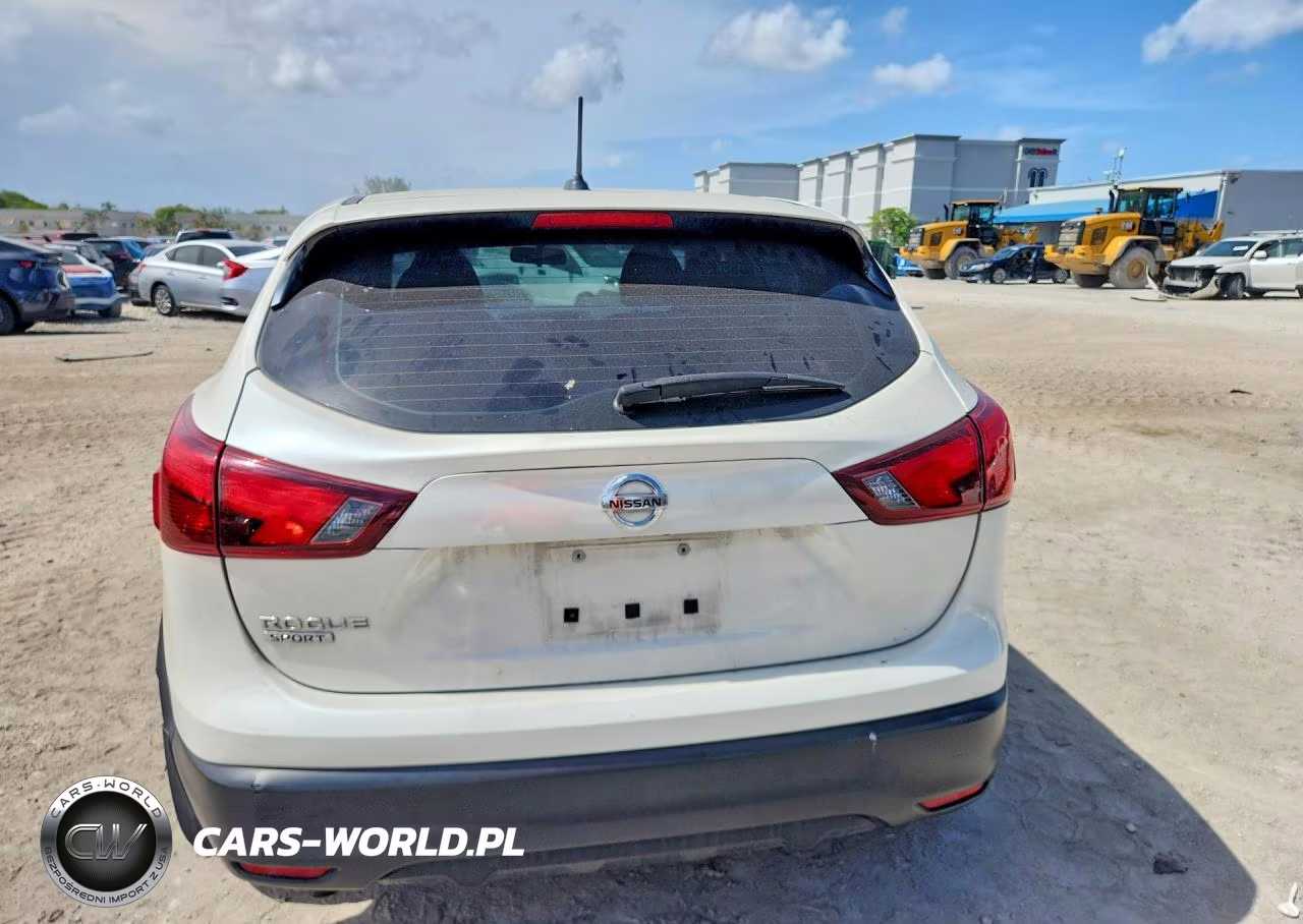 2017 Nissan Rogue Sport S VIN:JN1BJ1CPXHW008588 - 6