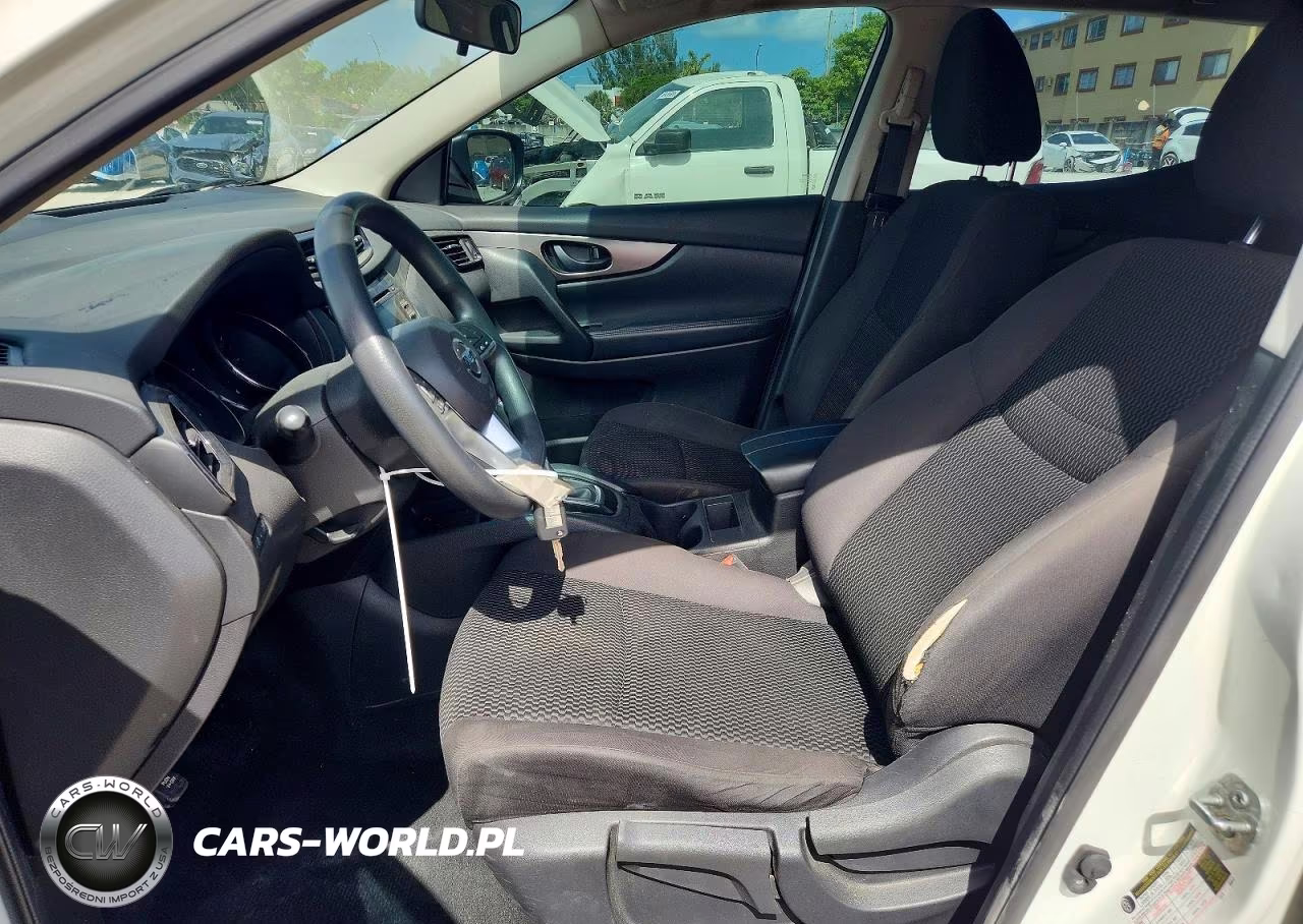 2017 Nissan Rogue Sport S VIN:JN1BJ1CPXHW008588 - 7