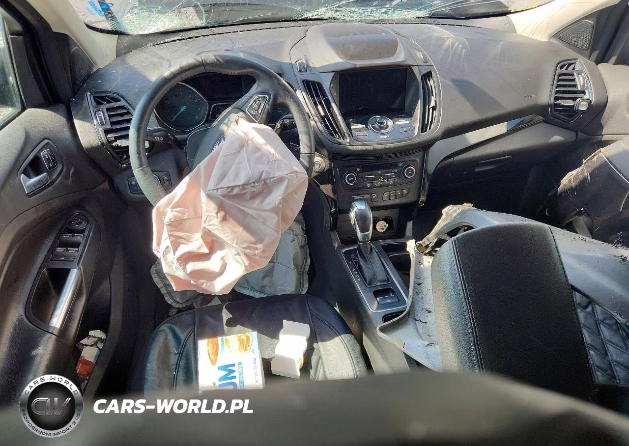 2019 Ford Escape Titanium VIN:1FMCU0J93KUA44967 - 8