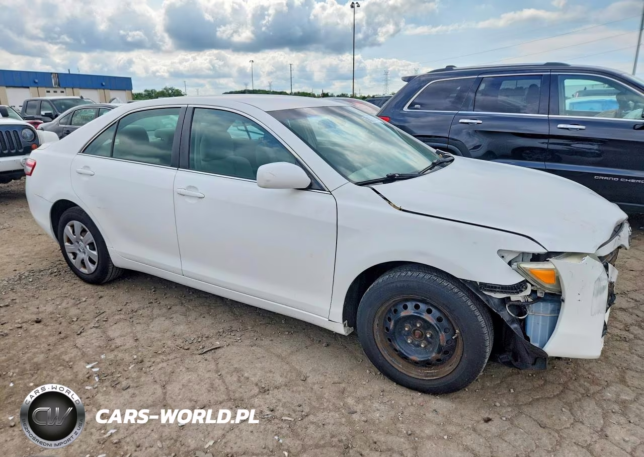 2011 Toyota Camry Le VIN:4T1BF3EKXBU766845 - 4
