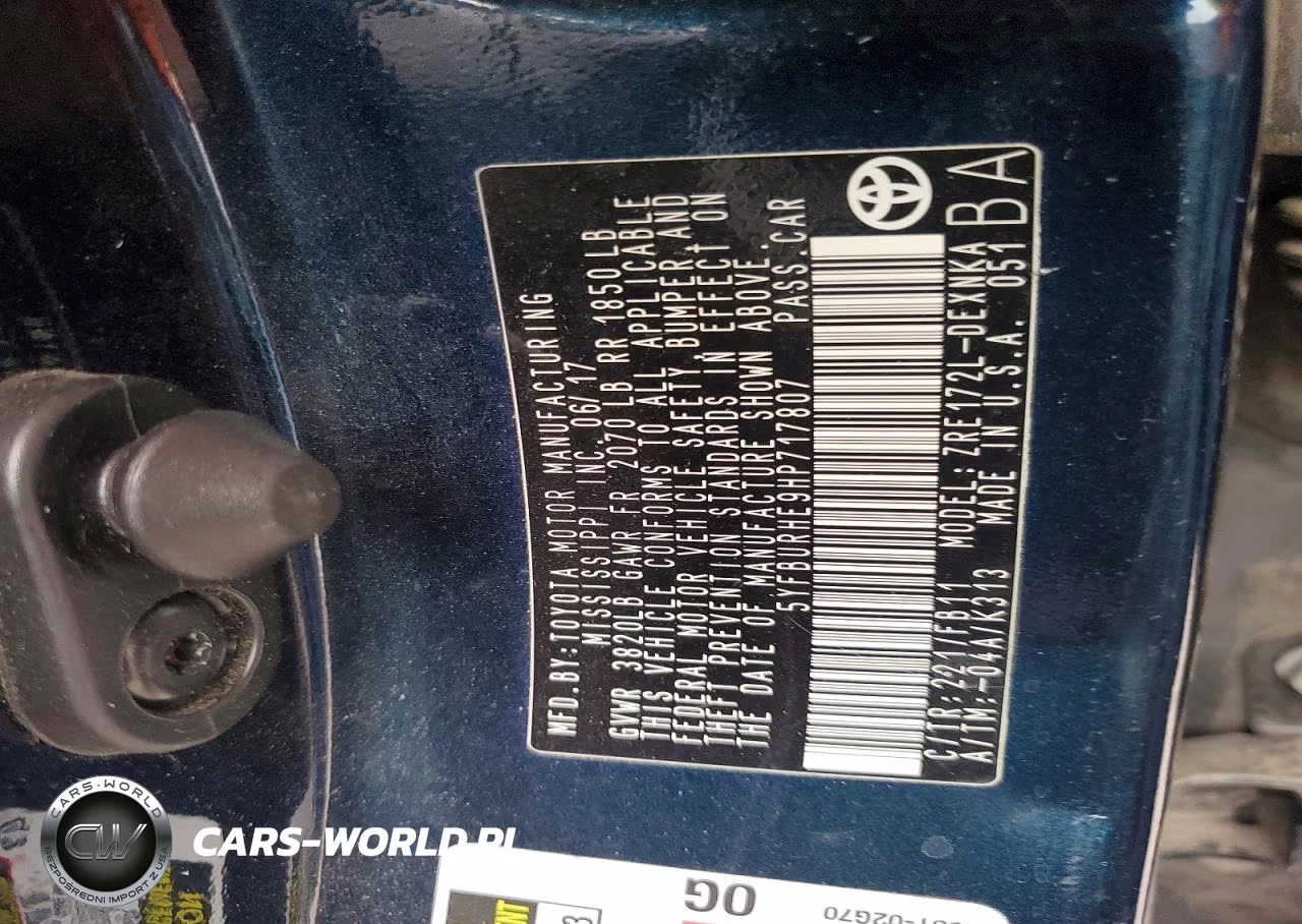2017 Toyota Corolla Le VIN:5YFBURHE9HP717807 - 13