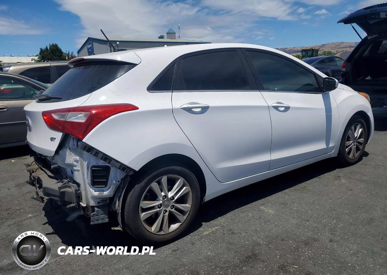 2014 Hyundai Elantra Gt Base VIN:KMHD35LH7EU185974 - 3