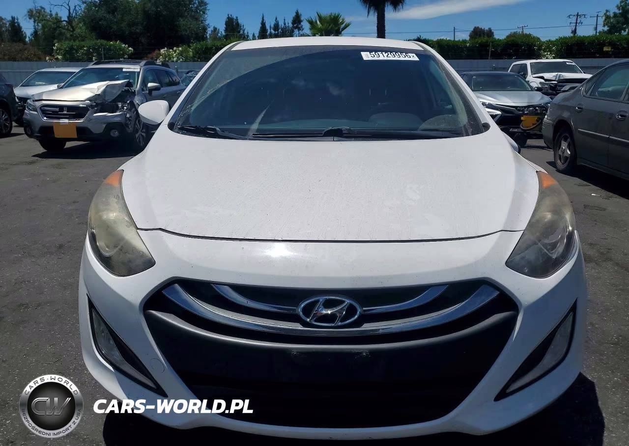 2014 Hyundai Elantra Gt Base VIN:KMHD35LH7EU185974 - 5