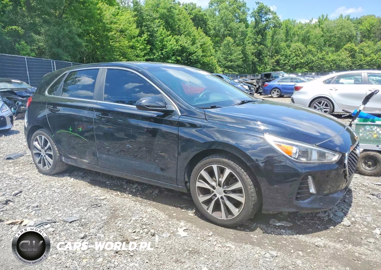 2018 Hyundai Elantra Gt Base VIN:KMHH35LE1JU071583 - 4