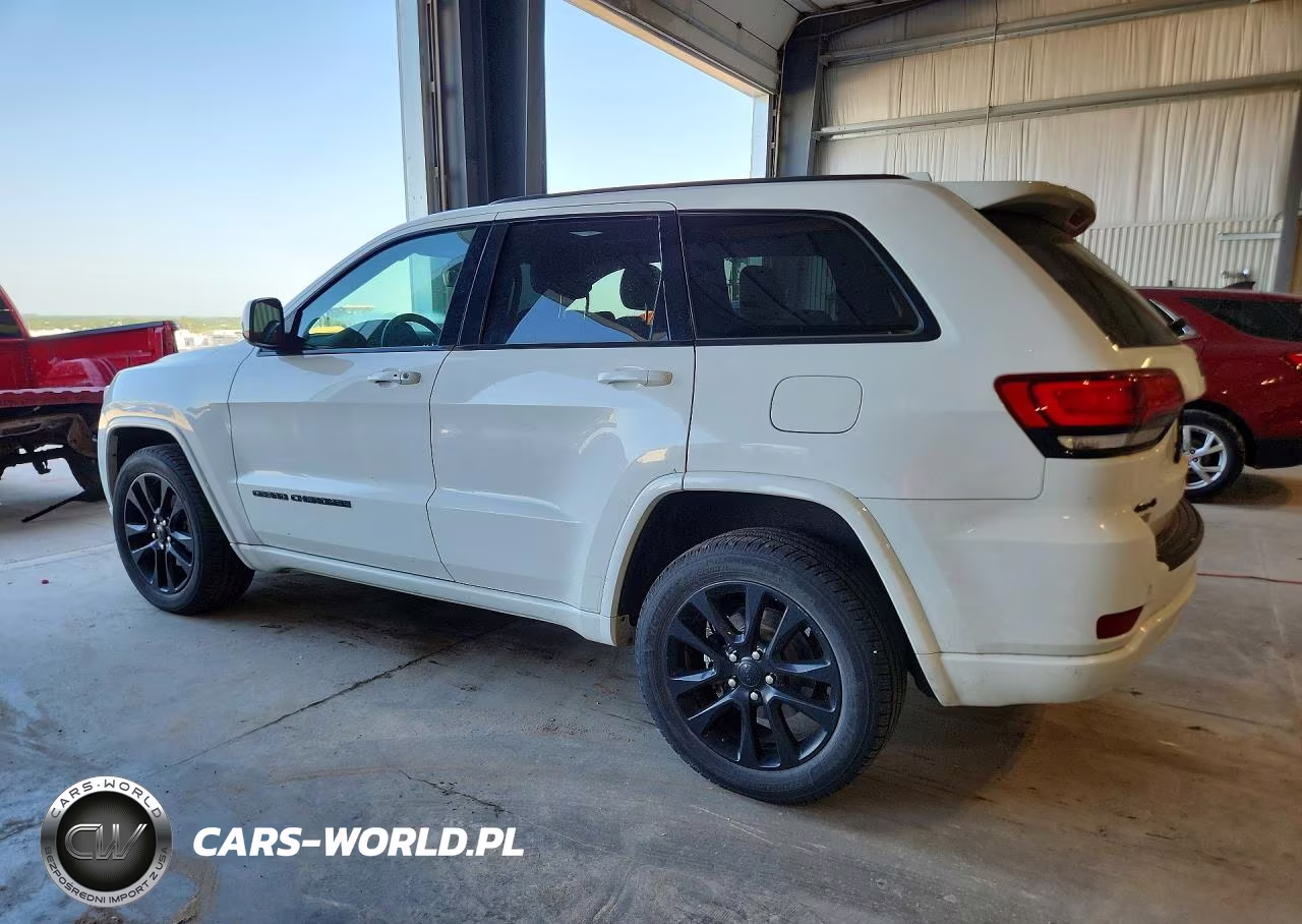 2019 Jeep Grand Cherokee Laredo VIN:1C4RJFAG1KC589967 - 2