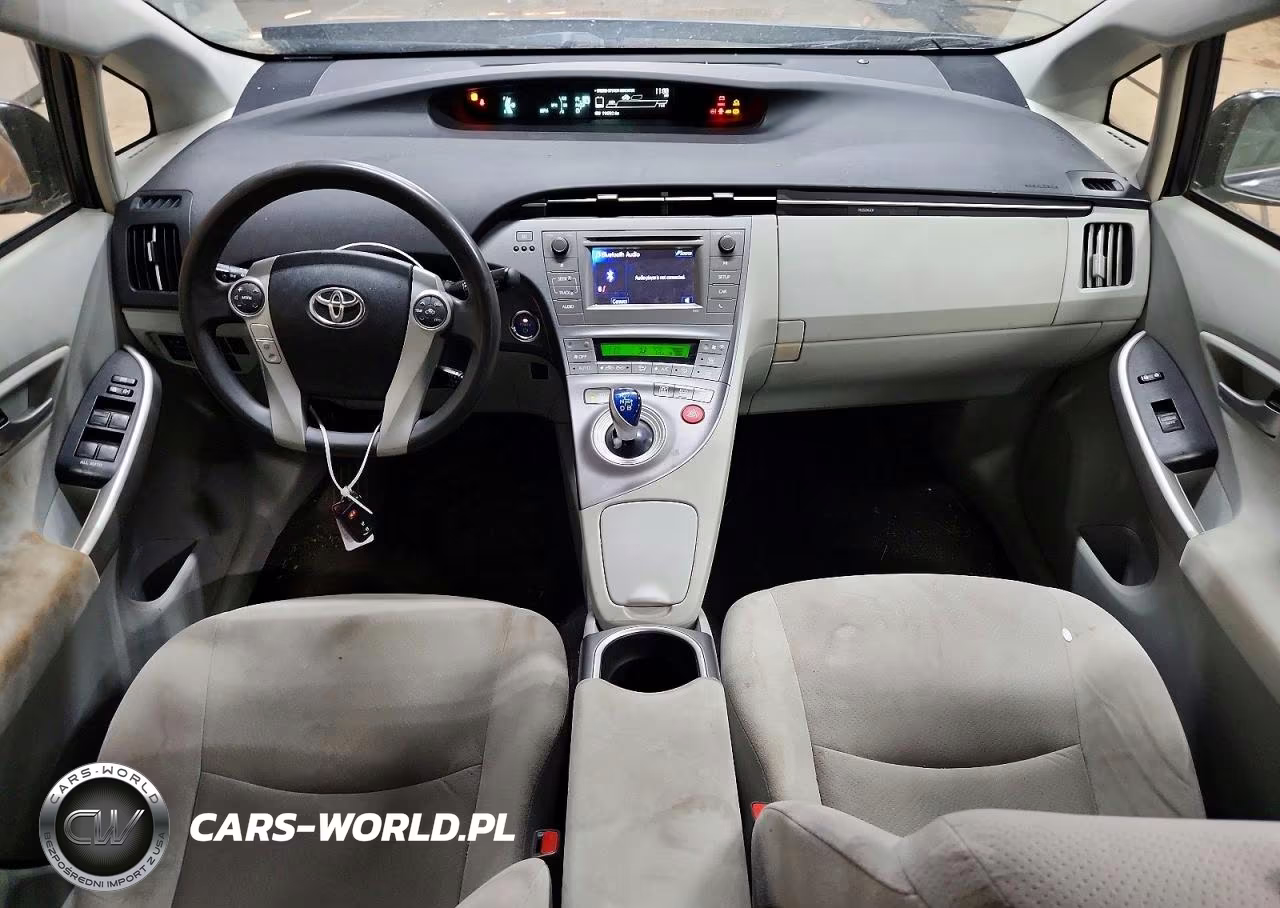 2015 Toyota Prius Two VIN:JTDKN3DU6F1980104 - 8