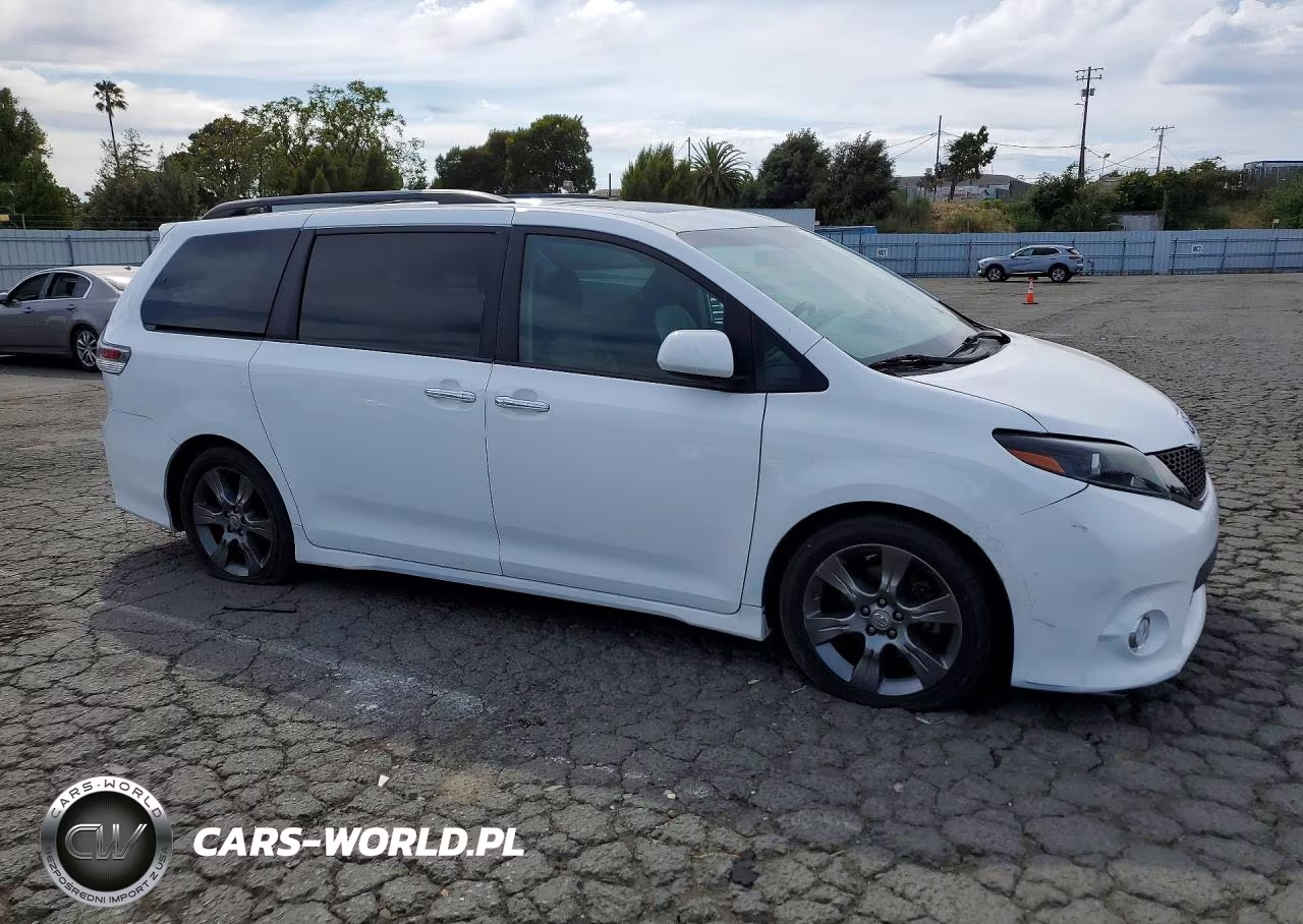 2016 Toyota Sienna Se VIN:5TDXK3DCXGS764461 - 4