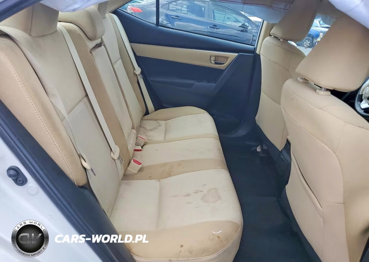 2017 Toyota Corolla Le VIN:5YFBURHE2HP633229 - 10