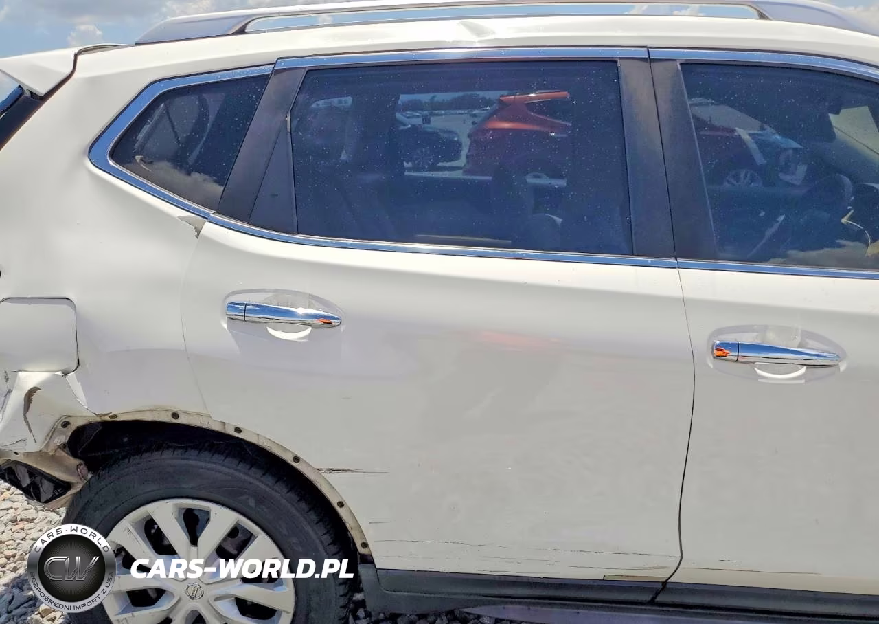 2017 Nissan Rogue S VIN:JN8AT2MTXHW143370 - 10