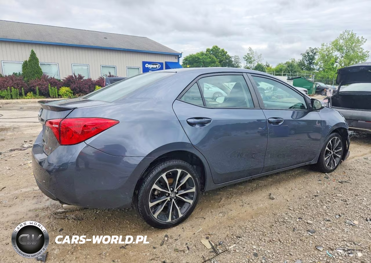 2017 Toyota Corolla Se VIN:2T1BURHE3HC787142 - 3