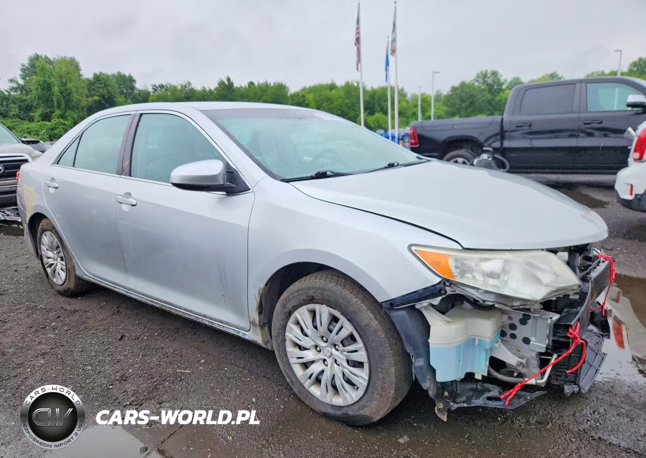 2014 Toyota Camry Le VIN:4T4BF1FK1ER343911 - 4