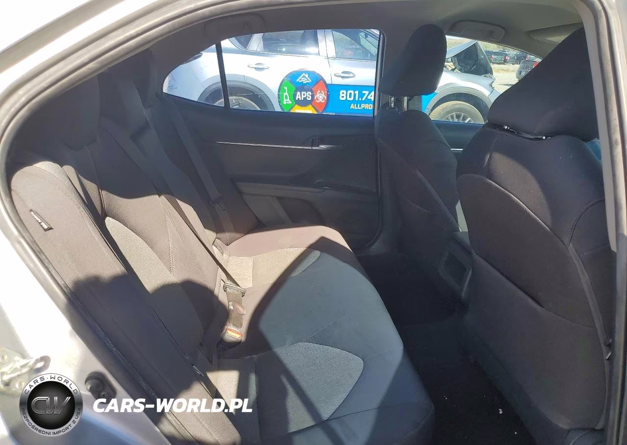 2020 Toyota Camry Le VIN:4T1C11AKXLU920338 - 10