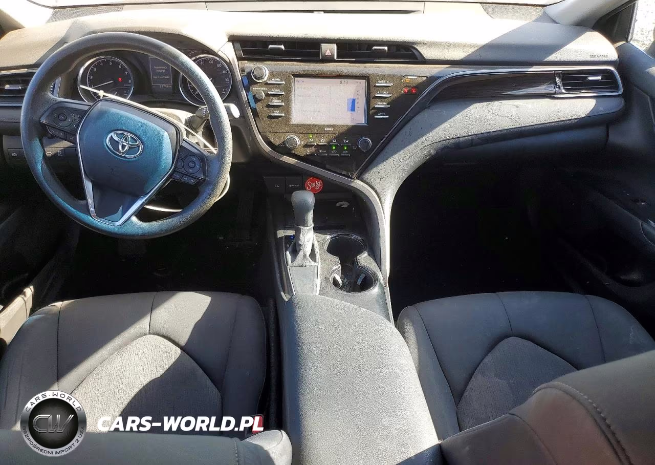 2020 Toyota Camry Le VIN:4T1C11AKXLU920338 - 8