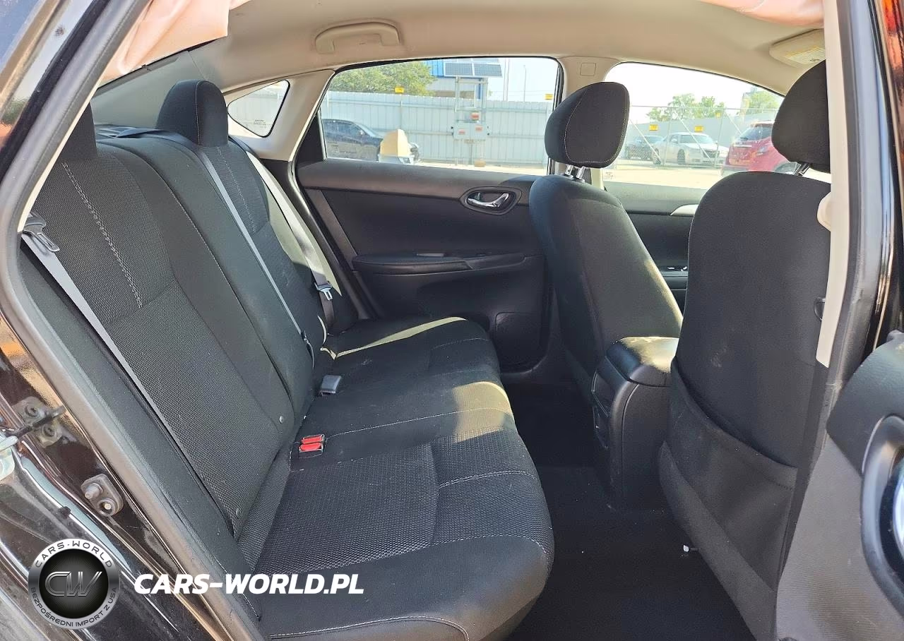 2018 Nissan Sentra S VIN:3N1AB7AP1JY271534 - 10
