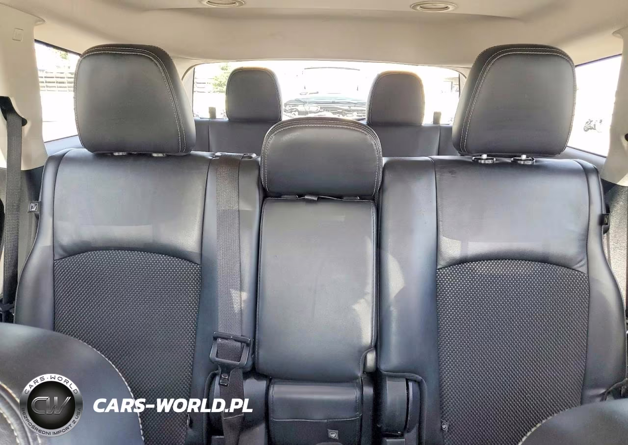 2018 Dodge Journey Crossroad VIN:3C4PDDGG9JT197204 - 10