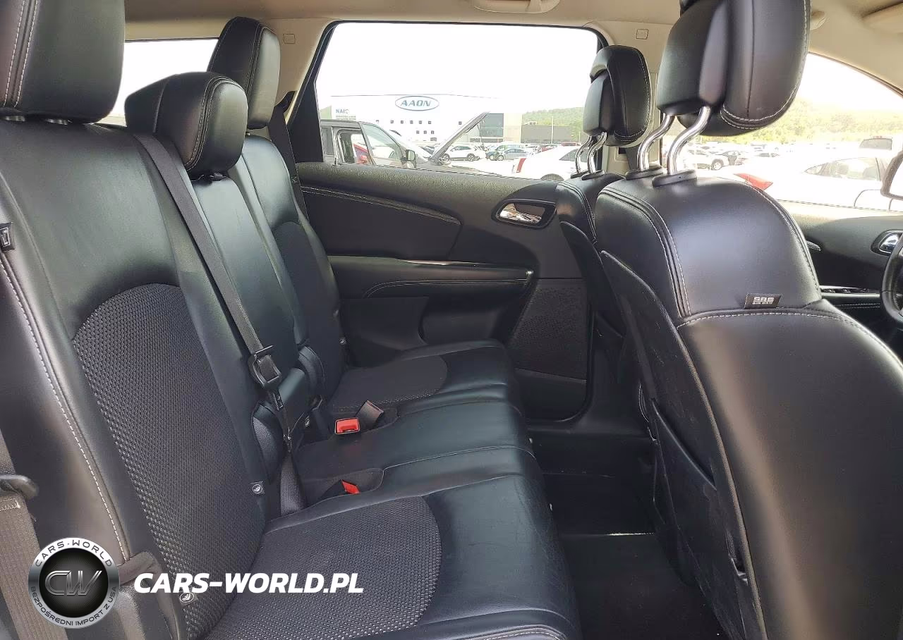 2018 Dodge Journey Crossroad VIN:3C4PDDGG9JT197204 - 11