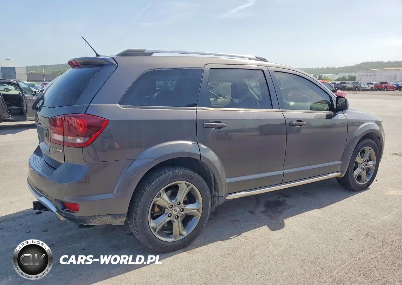 2018 Dodge Journey Crossroad VIN:3C4PDDGG9JT197204 - 3