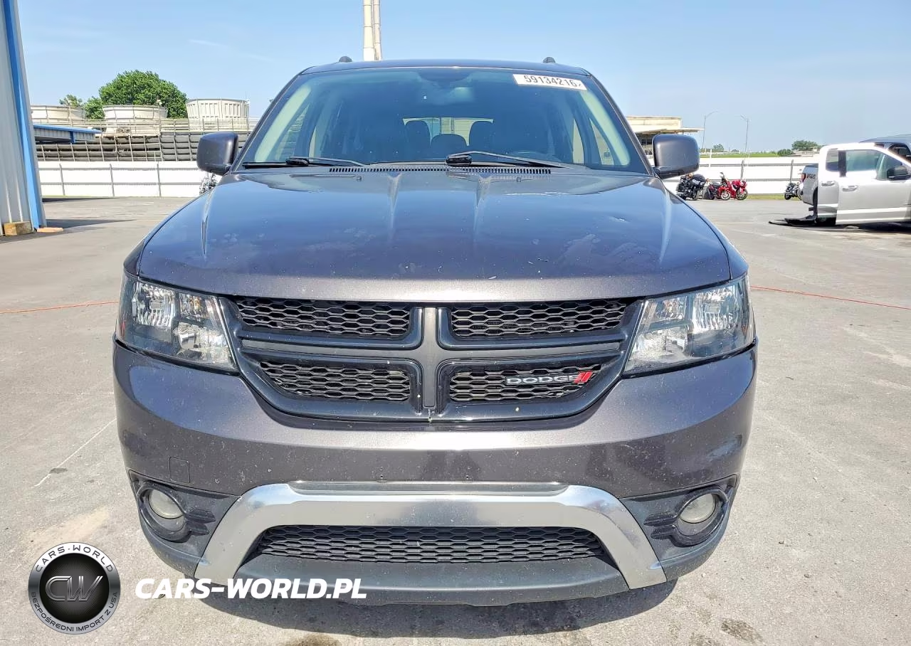 2018 Dodge Journey Crossroad VIN:3C4PDDGG9JT197204 - 5