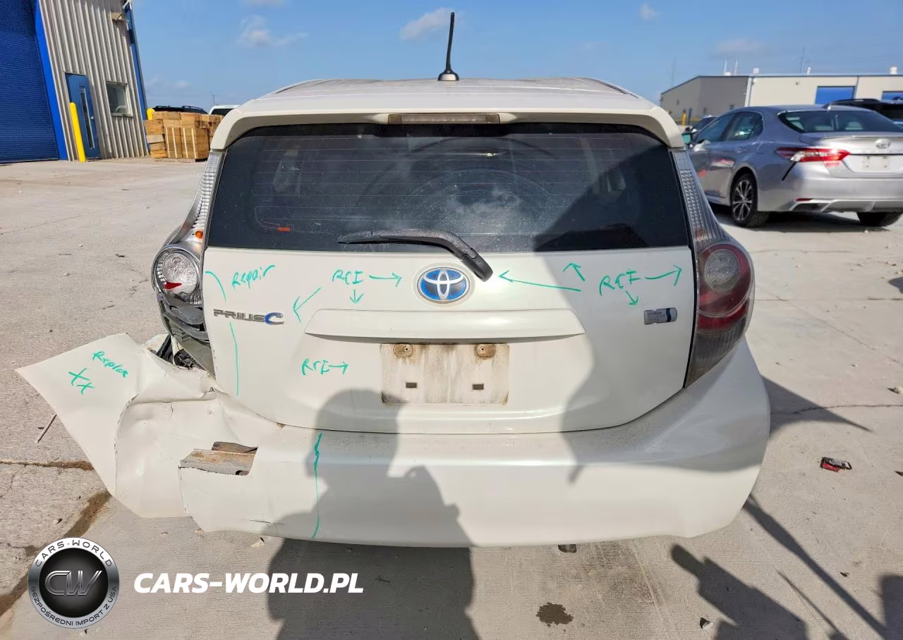 2012 Toyota Prius C Four VIN:JTDKDTB3XC1500106 - 6