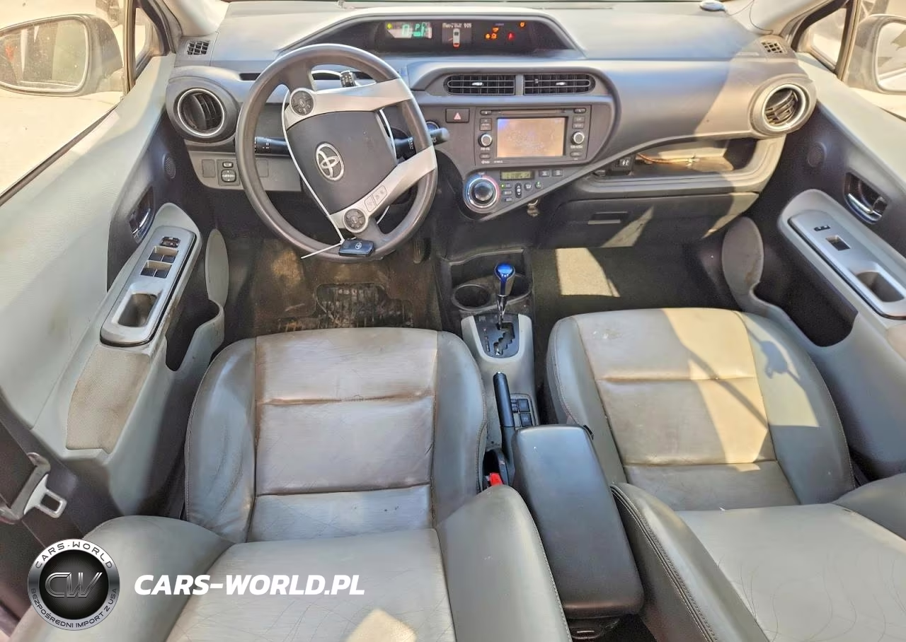 2012 Toyota Prius C Four VIN:JTDKDTB3XC1500106 - 8
